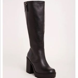 Torrid boots